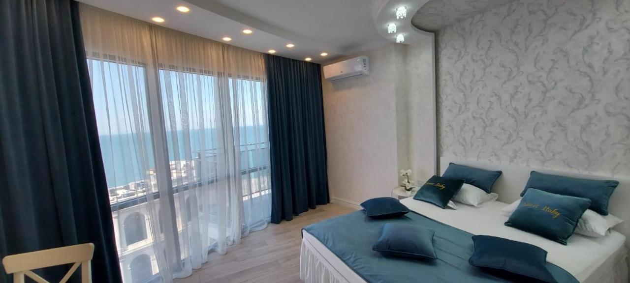 Elite Apartment In Orbi Sea Tower Batumi Exterior photo