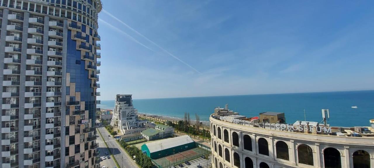 Elite Apartment In Orbi Sea Tower Batumi Exterior photo